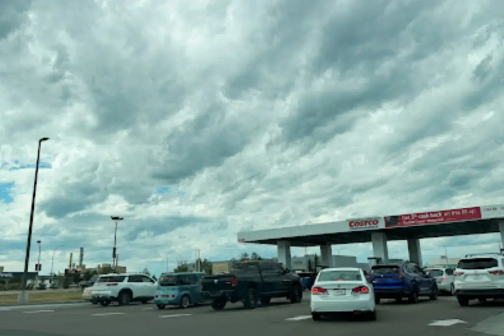 Costco Gas Station in Edmonton (149th St NW)
